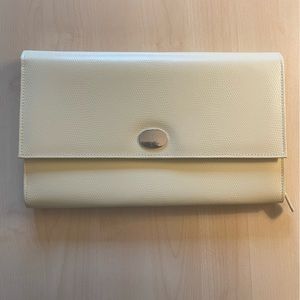 Pottery Barn McKenna travel portfolio